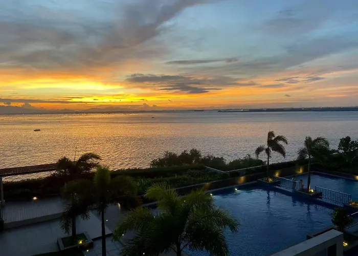 120 Sqm Modern 3 Bedrooms Highrise Facing Bay Sunset, Near Airports, Okada Casino, Solaire Casino, Moa With Free Parking Apartment