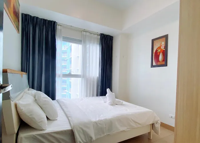 120 Sqm Modern 3 Bedrooms Highrise Facing Bay Sunset, Near Airports, Okada Casino, Solaire Casino, Moa With Free Parking Apartment